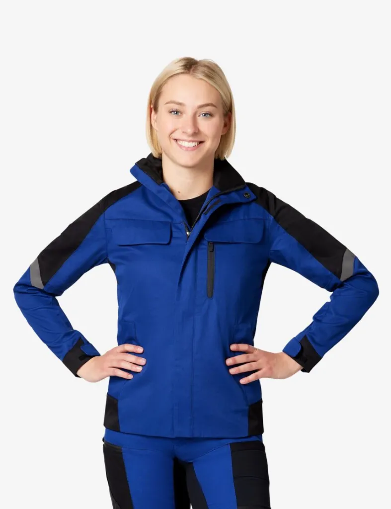 Andrea royal lady.webp