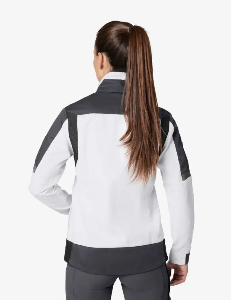 Andrea weiss Lady back.webp