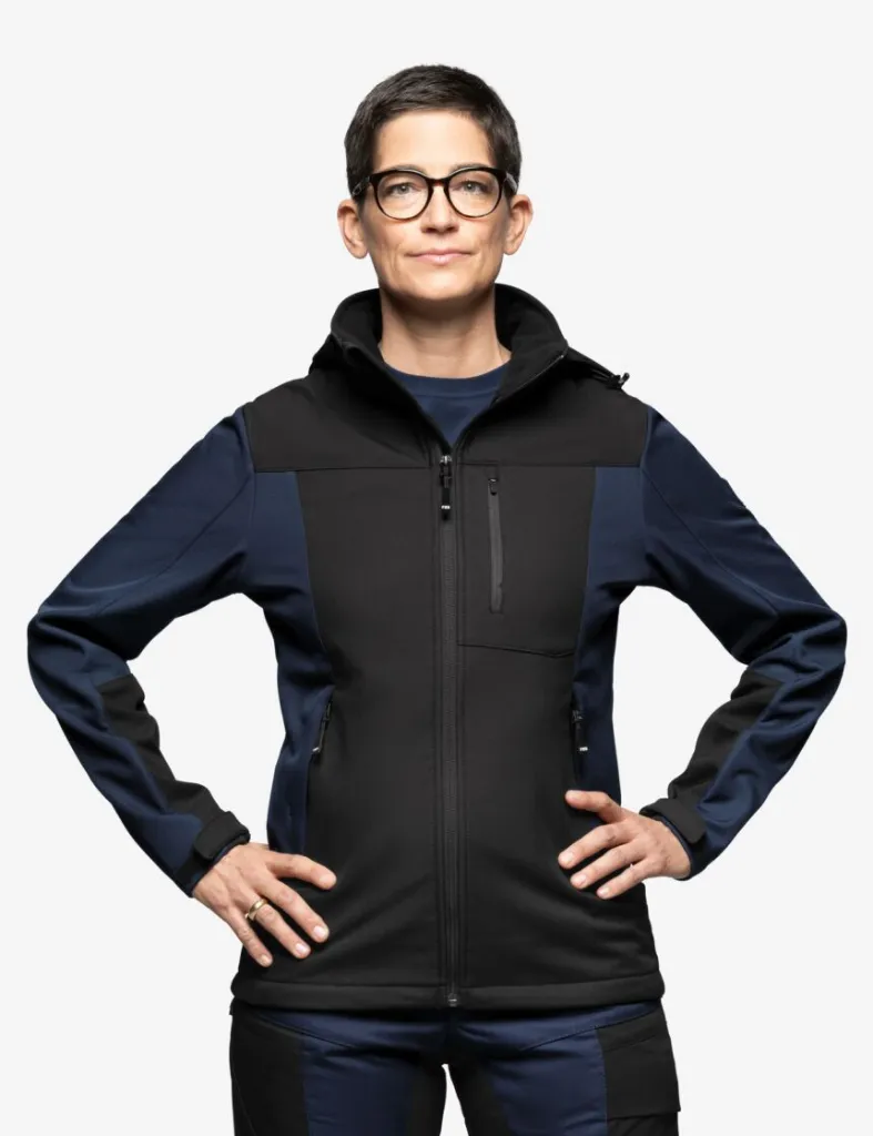 Julia marine Lady.webp